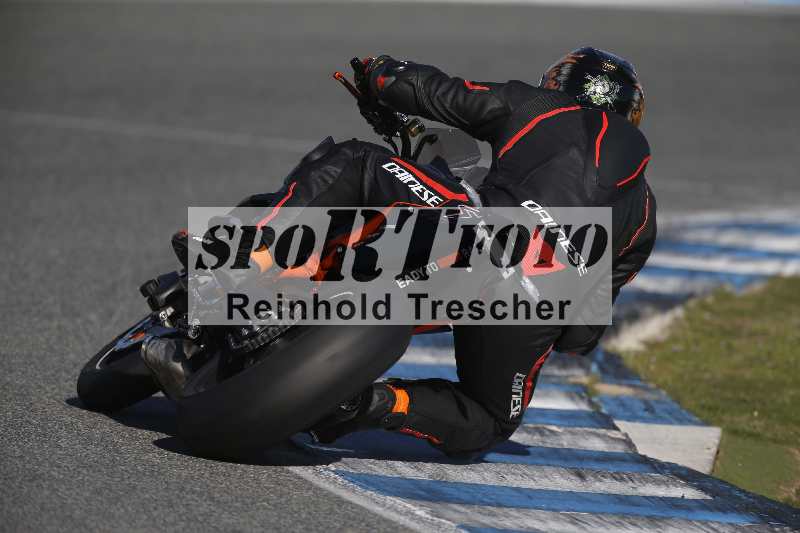 /Archiv-2024/01 26.-28.01.2024 Moto Center Thun Jerez/Gruppe rot-red/backside